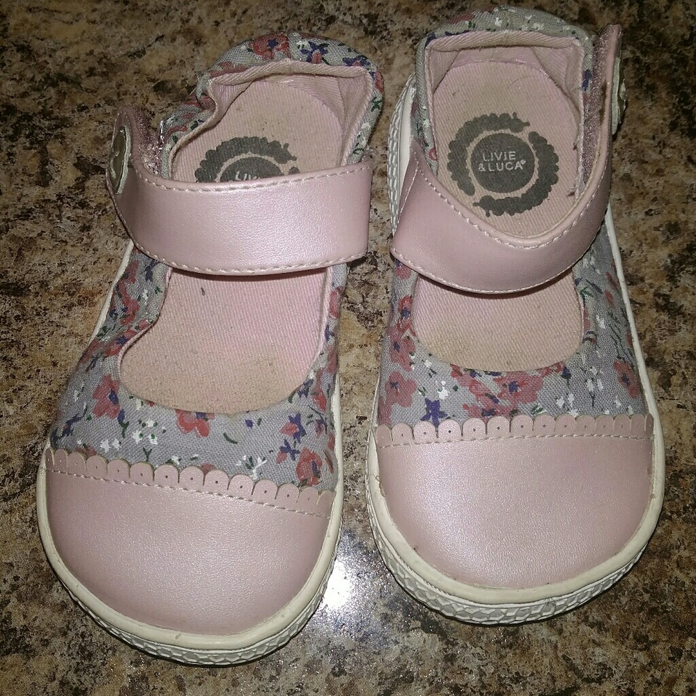 Livie and Luca shoes size 5